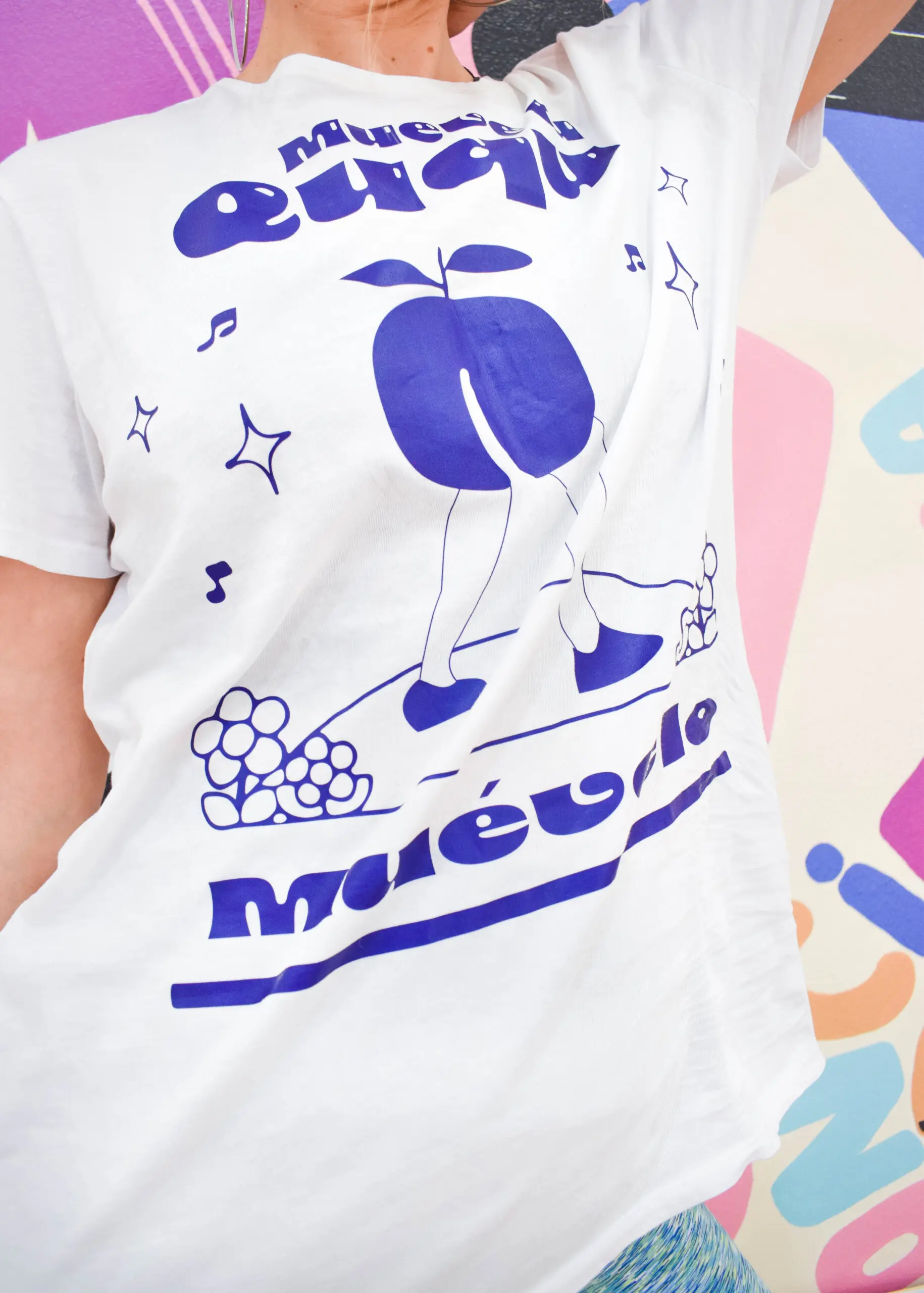 QUQU - Camiseta mueve tu ququ larga blanca - CA1 3camiseta mueve tu ququ larga blanca scaled