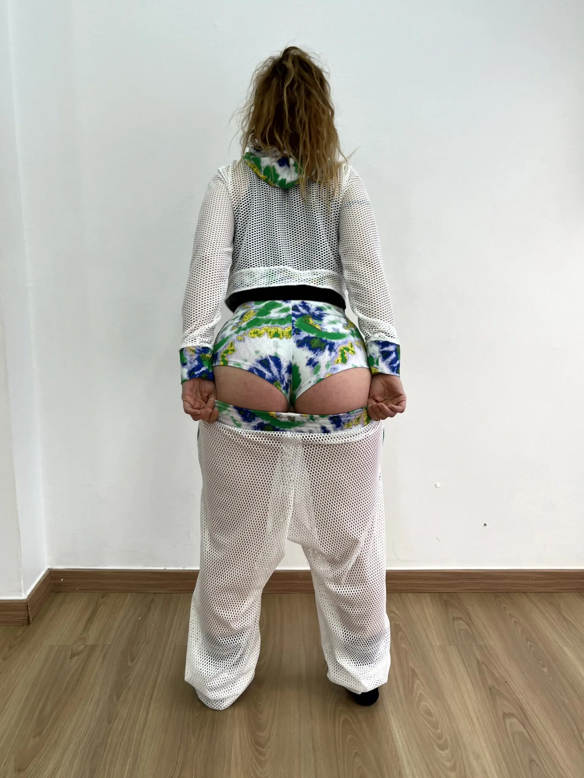 QUQU - Conjunto sudadera red, culote y pantalon ancho tie dye ESPIRAL COLORES - CJ4 3.3Conjunto sudadera red culote y pantalon ancho tie dye ESPIRAL COLORES rotated scaled